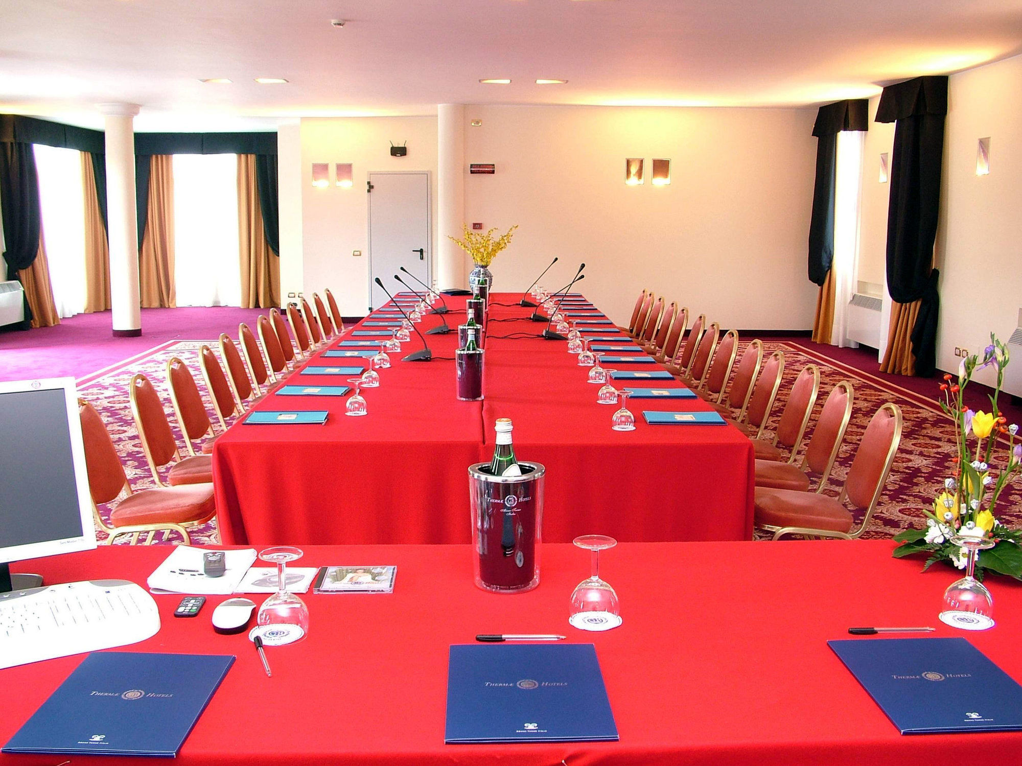 Grand Hotel Trieste & Victoria Abano Terme Tiện nghi bức ảnh The conference room