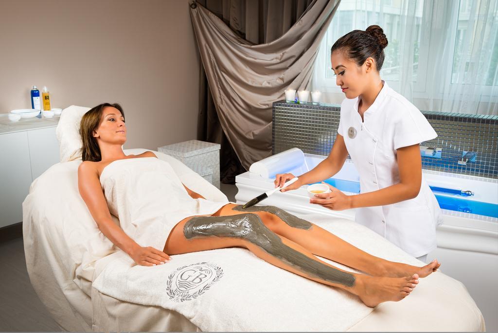 Grand Hotel Trieste & Victoria Abano Terme Ngoại thất bức ảnh A mud wrap